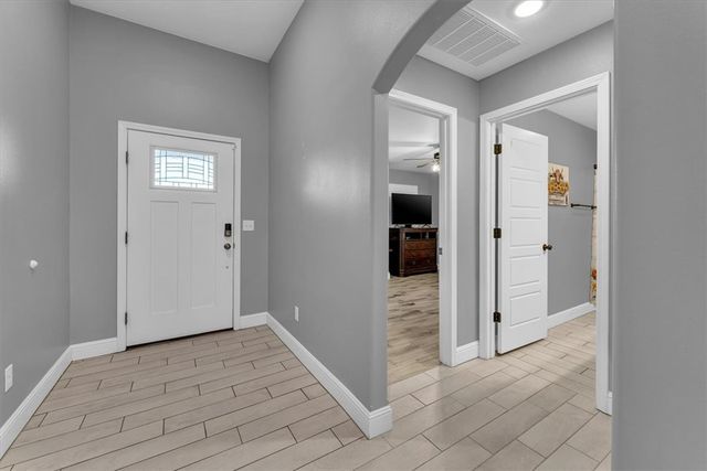 217 Oak Avenue, Gentry, AR 72734