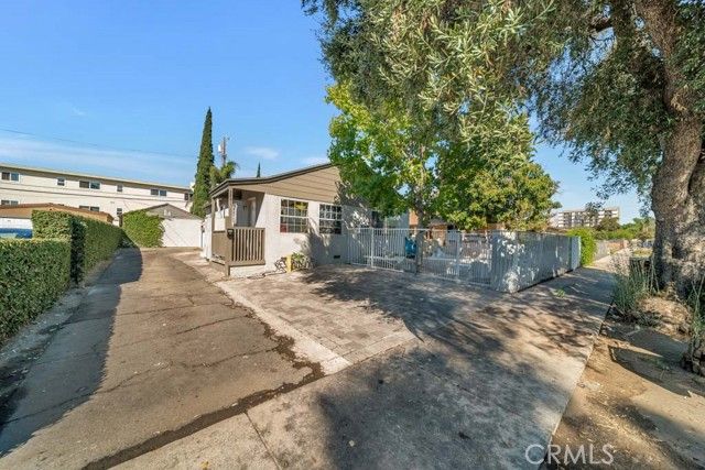 8843 Tilden, Panorama City (los Angeles), CA 91402