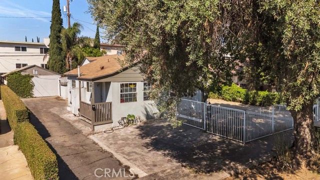 8843 Tilden, Panorama City (los Angeles), CA 91402