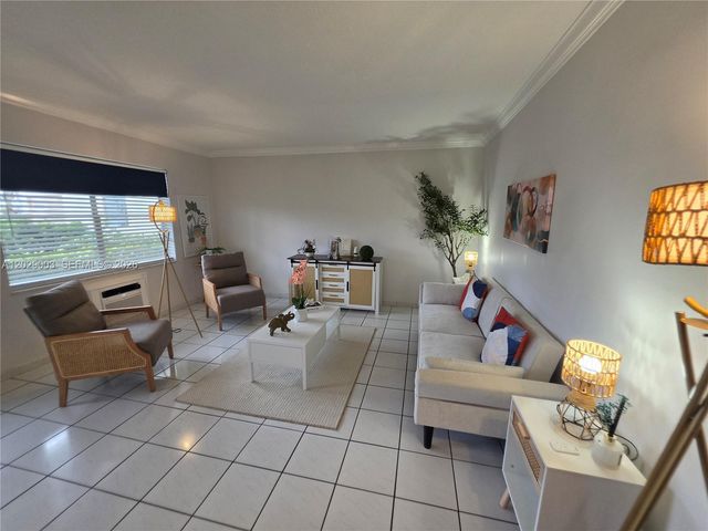 17000 NE 14th Avenue 109, Miami, FL 33162