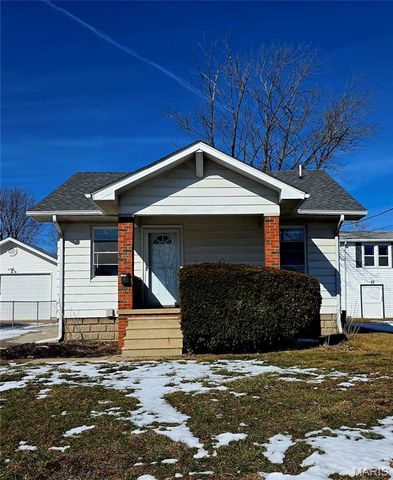 3502 Oscar Avenue, Alton, IL 62002