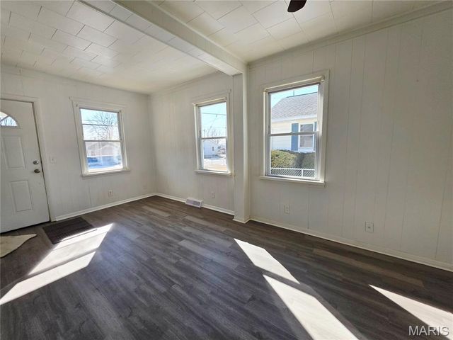 3502 Oscar Avenue, Alton, IL 62002