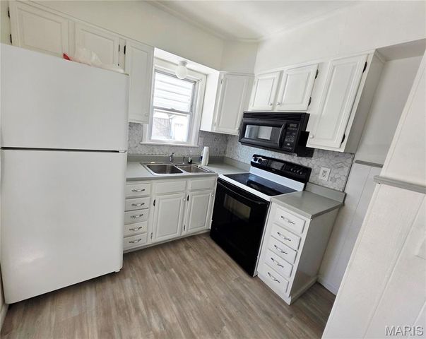 3502 Oscar Avenue, Alton, IL 62002