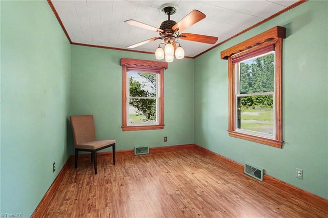 1476 US Highway 64 E, Mocksville, NC 27028