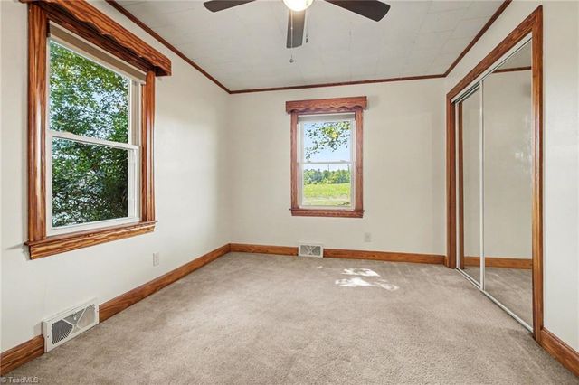 1476 US Highway 64 E, Mocksville, NC 27028