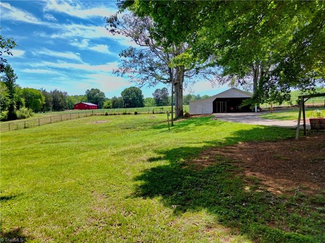 1476 US Highway 64 E, Mocksville, NC 27028