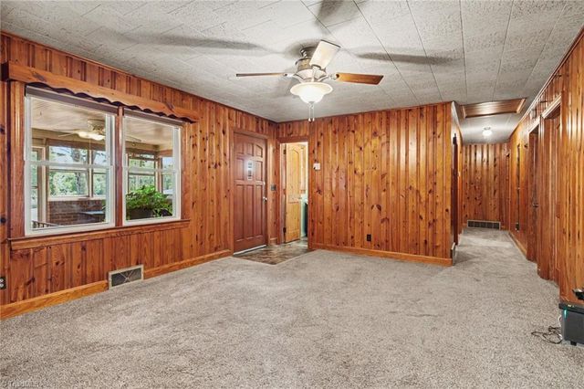 1476 US Highway 64 E, Mocksville, NC 27028