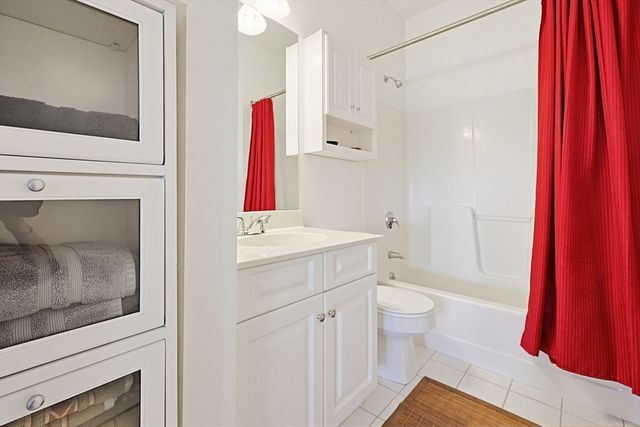 72 Ashland St 410, Malden, MA 02148
