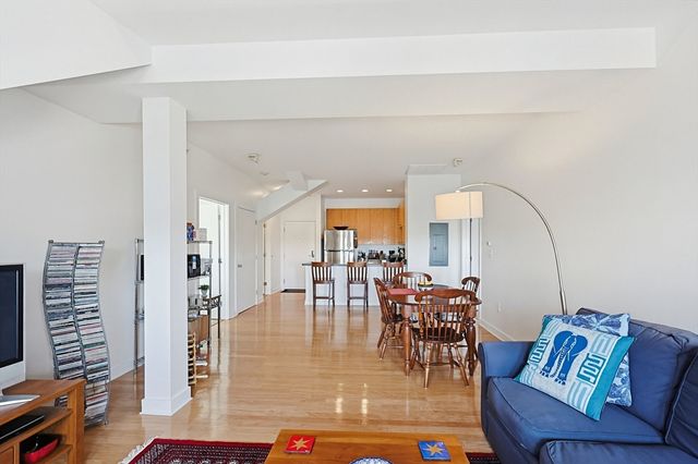 72 Ashland St 410, Malden, MA 02148