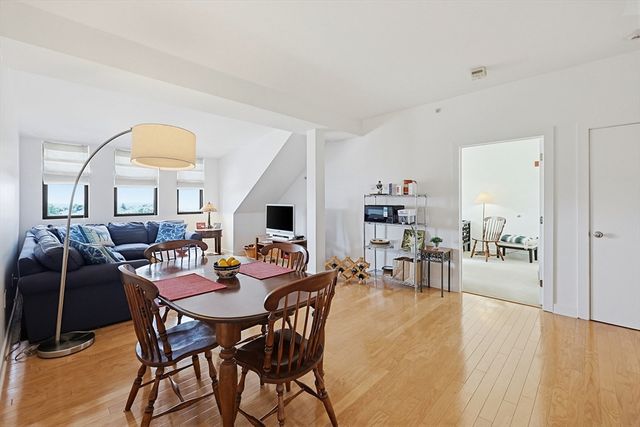72 Ashland St 410, Malden, MA 02148