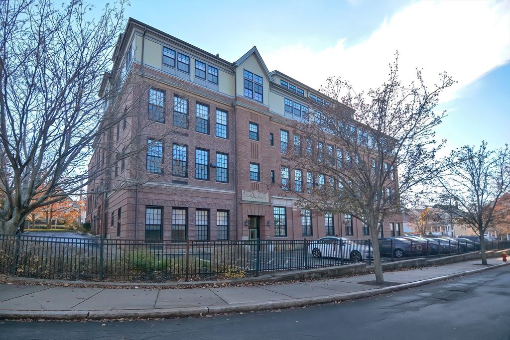 72 Ashland St 410, Malden, MA 02148