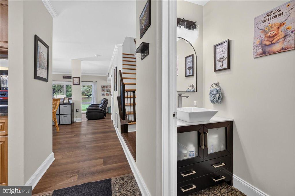 22 PAGODA CT, LAWRENCE TWP, NJ 08648 — photo 2