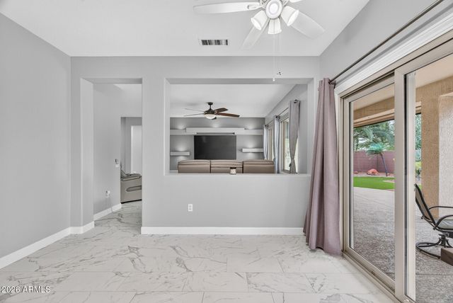 17055 W OASIS SPRINGS Way, Surprise, AZ 85387
