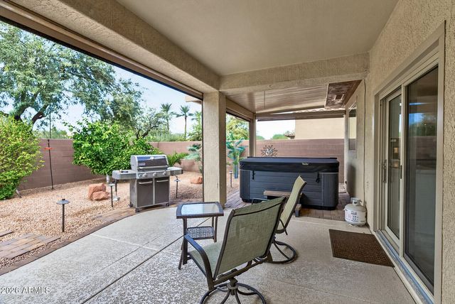17055 W OASIS SPRINGS Way, Surprise, AZ 85387