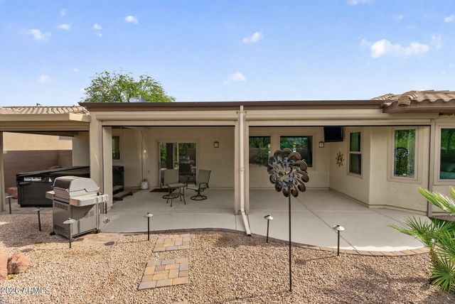 17055 W OASIS SPRINGS Way, Surprise, AZ 85387