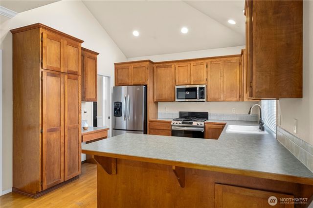 6908 83rd Street Ct E, Puyallup, WA 98371