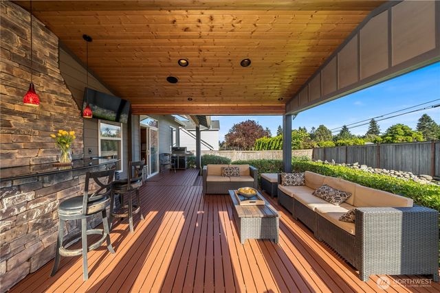 6908 83rd Street Ct E, Puyallup, WA 98371