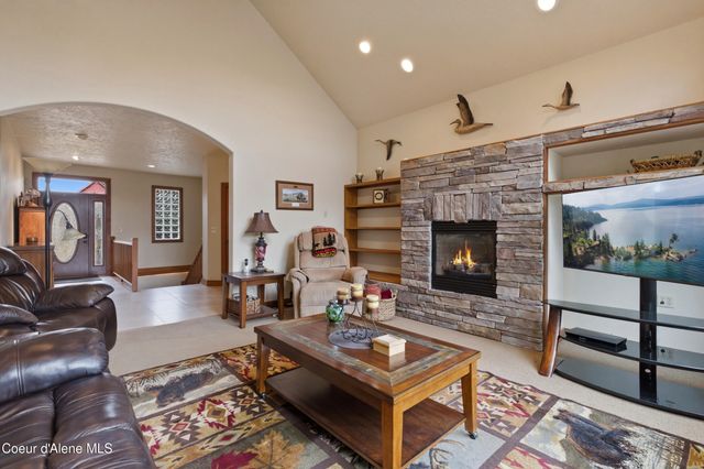 418 Hanaford RD, Blanchard, ID 83804