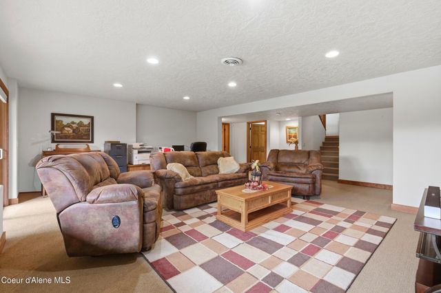 418 Hanaford RD, Blanchard, ID 83804