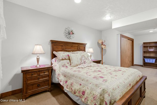 418 Hanaford RD, Blanchard, ID 83804