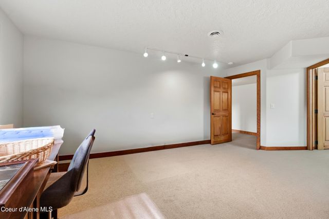 418 Hanaford RD, Blanchard, ID 83804