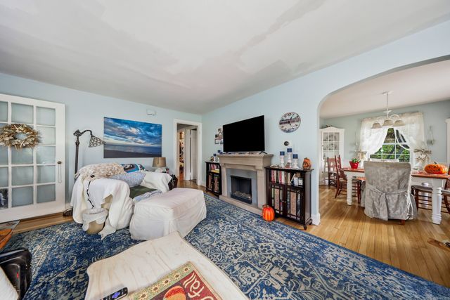 102 Waverly Street, Waterbury, CT 06710