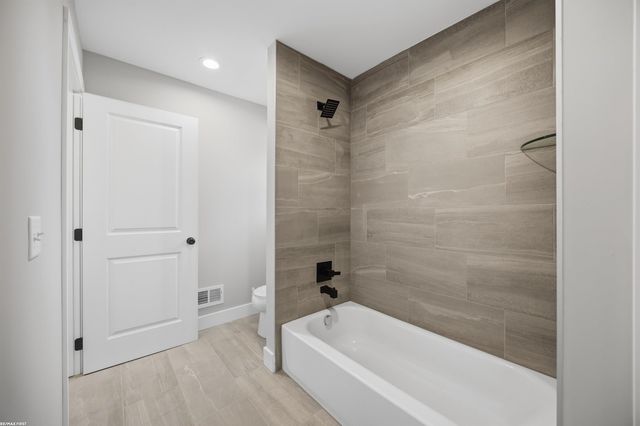 11762 Encore Drive, Shelby Twp, MI 48315