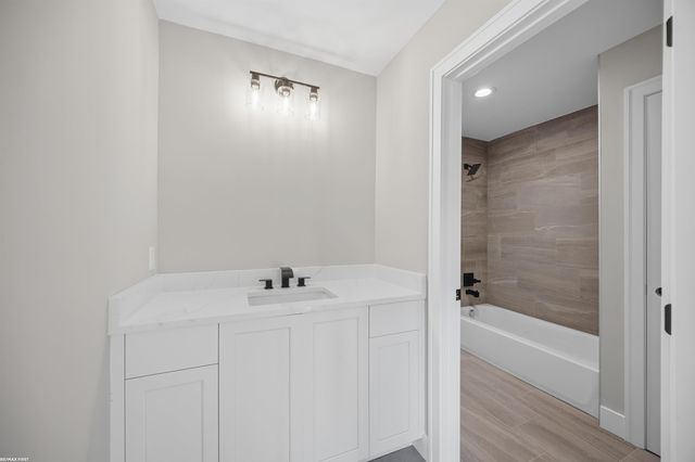 11762 Encore Drive, Shelby Twp, MI 48315