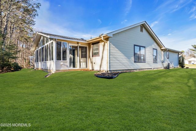 120 Everest Drive S, Brick, NJ 08724