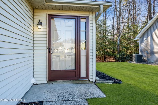 120 Everest Drive S, Brick, NJ 08724