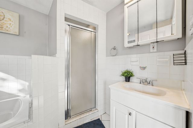 14-16 Moore St, Quincy, MA 02169