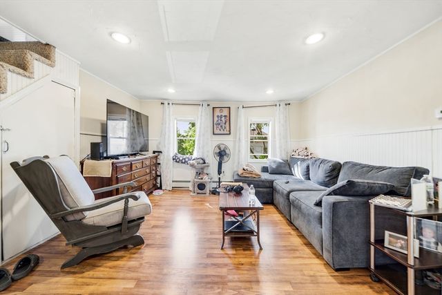 14-16 Moore St, Quincy, MA 02169