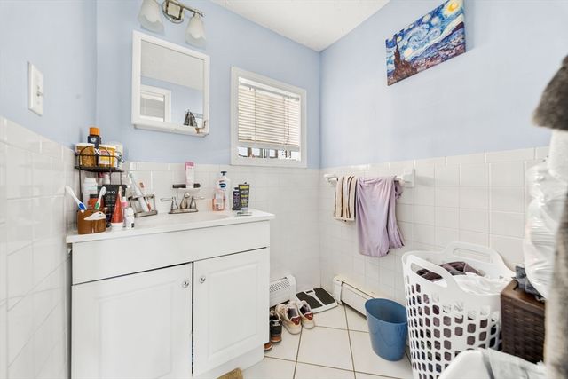 14-16 Moore St, Quincy, MA 02169