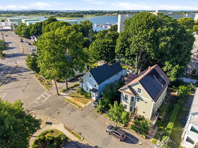14-16 Moore St, Quincy, MA 02169