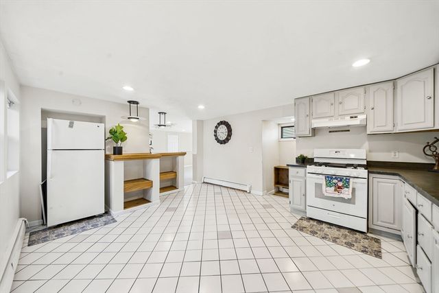 14-16 Moore St, Quincy, MA 02169