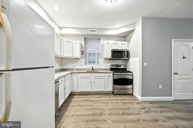1609 N HILTON ST, Baltimore, MD 21216