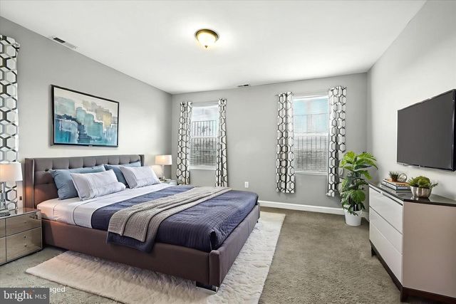 1609 N HILTON ST, Baltimore, MD 21216