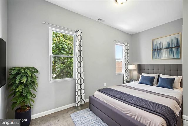 1609 N HILTON ST, Baltimore, MD 21216