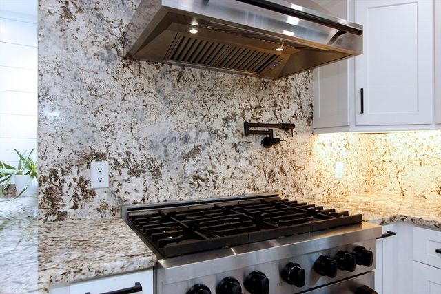 19 Maple Street, Wareham, MA 02532