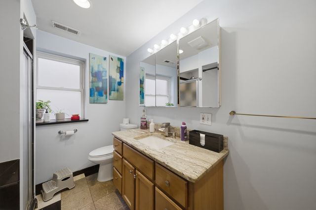 137 S 16th Avenue, Maywood, IL 60153