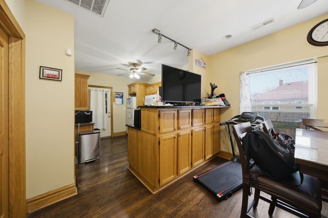 137 S 16th Avenue, Maywood, IL 60153