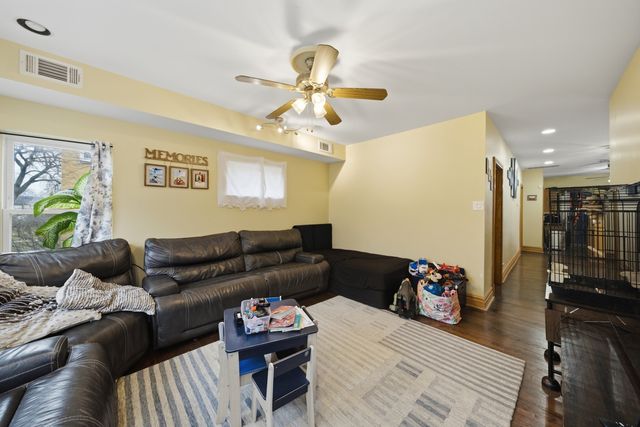 137 S 16th Avenue, Maywood, IL 60153