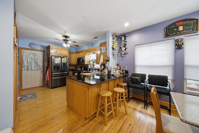 137 S 16th Avenue, Maywood, IL 60153