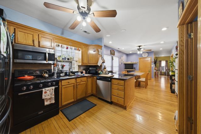 137 S 16th Avenue, Maywood, IL 60153