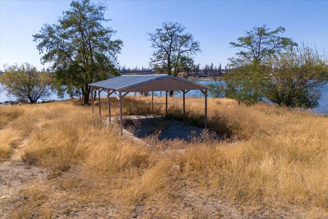 9212 S Silver Lake Rd, Medical Lake, WA 99022