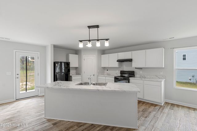 191 Mildred Way, Aberdeen, NC 28315