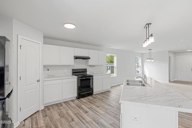 191 Mildred Way, Aberdeen, NC 28315