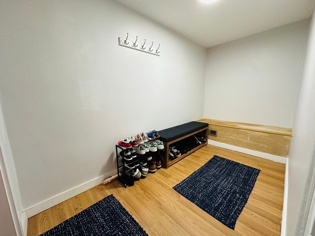 20 Rockview Rd 4, Quincy, MA 02169