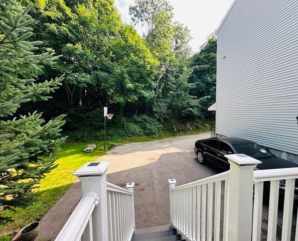 20 Rockview Rd 4, Quincy, MA 02169