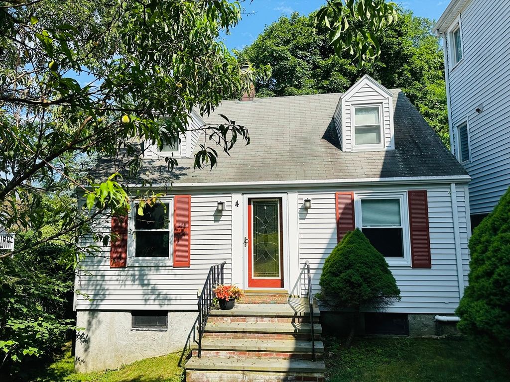 20 Rockview Rd 4, Quincy, MA 02169